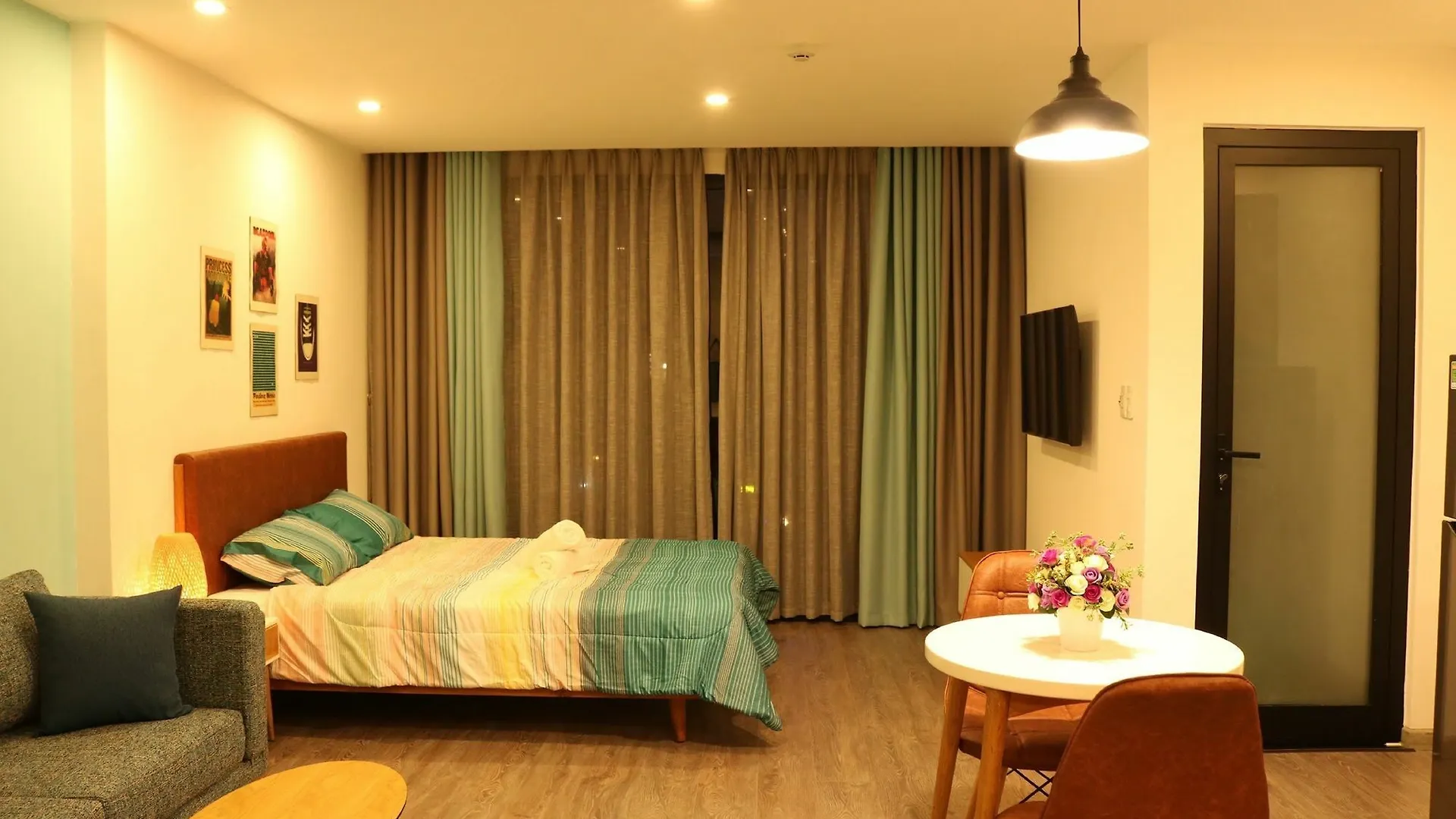 Charming Beauty Homestay Дананг Апартаменты